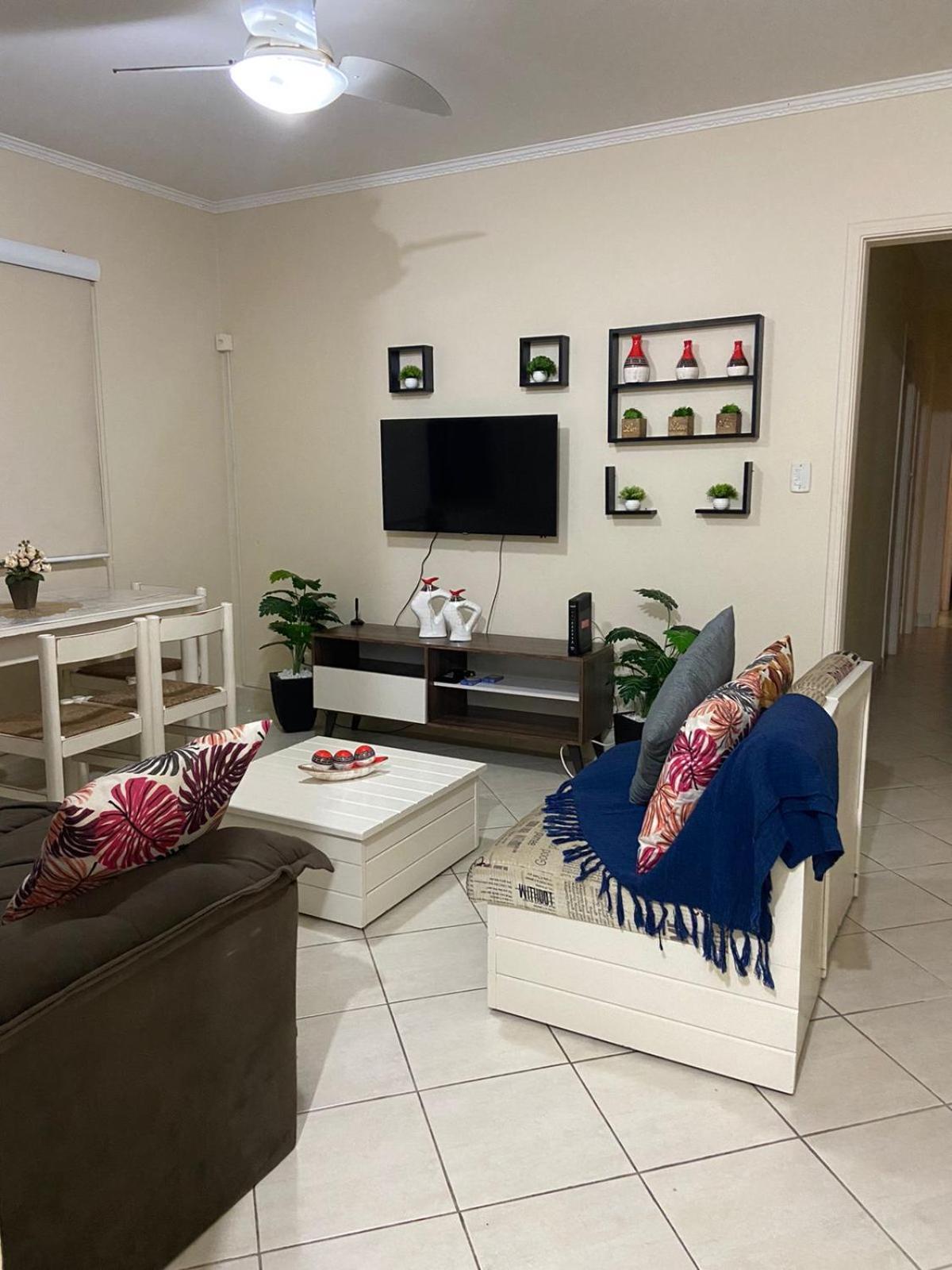 Apartamento Encantador No Guaruja, Praia Da Enseada - Apenas 600M Da Praia ! Bagian luar foto