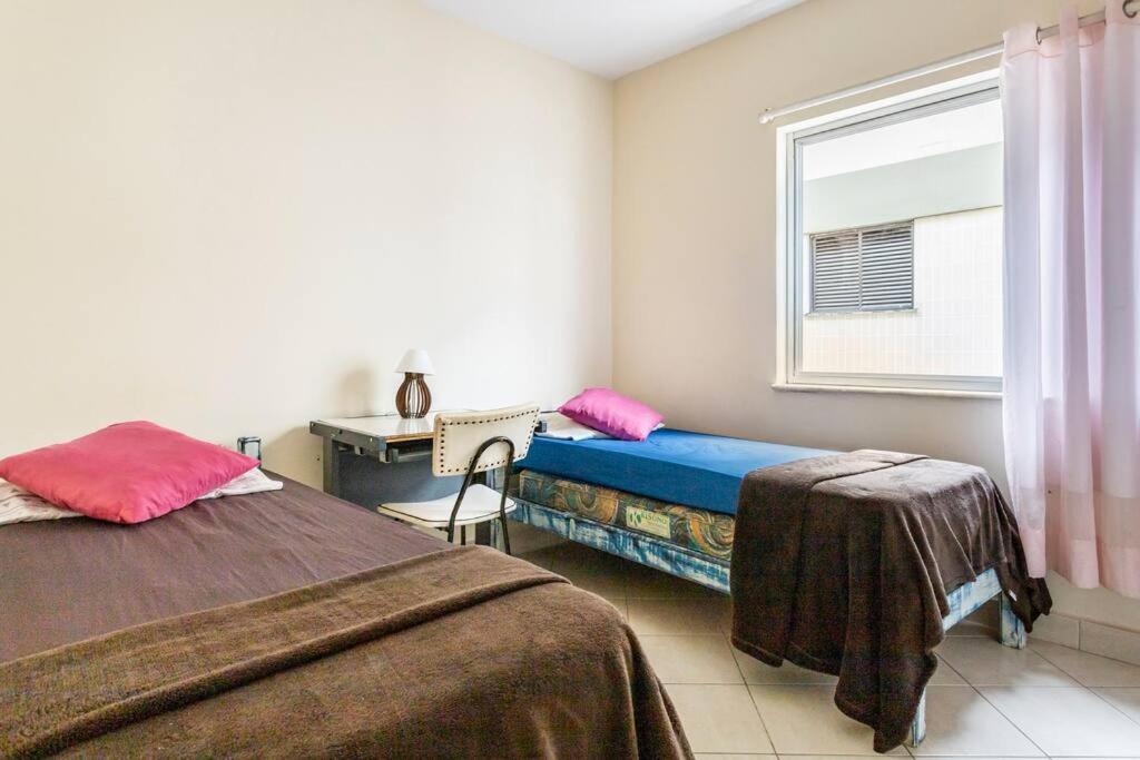 Apartamento Encantador No Guaruja, Praia Da Enseada - Apenas 600M Da Praia ! Bagian luar foto